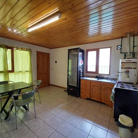 Хостел El Refugio Casa De Montana Сан-Мартин-де-лос-Андес Экстерьер фото